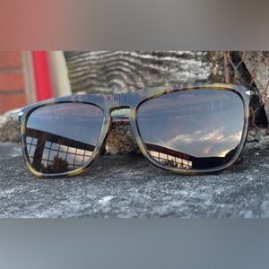 Persol 3225s Sunglasses in Havana